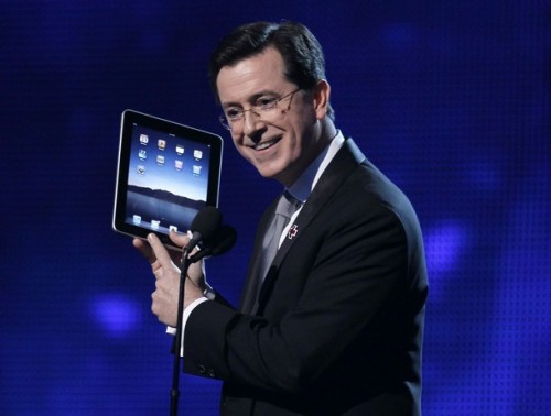 Stephen Colbert shows off his iPad to Jay Z at 2010 Grammy Awards Stephen Colbert shows off his iPad to Jay Z at 2010 Grammy Awards